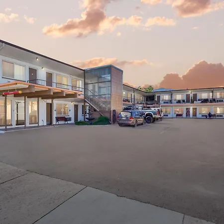Nevada Flats Hotel